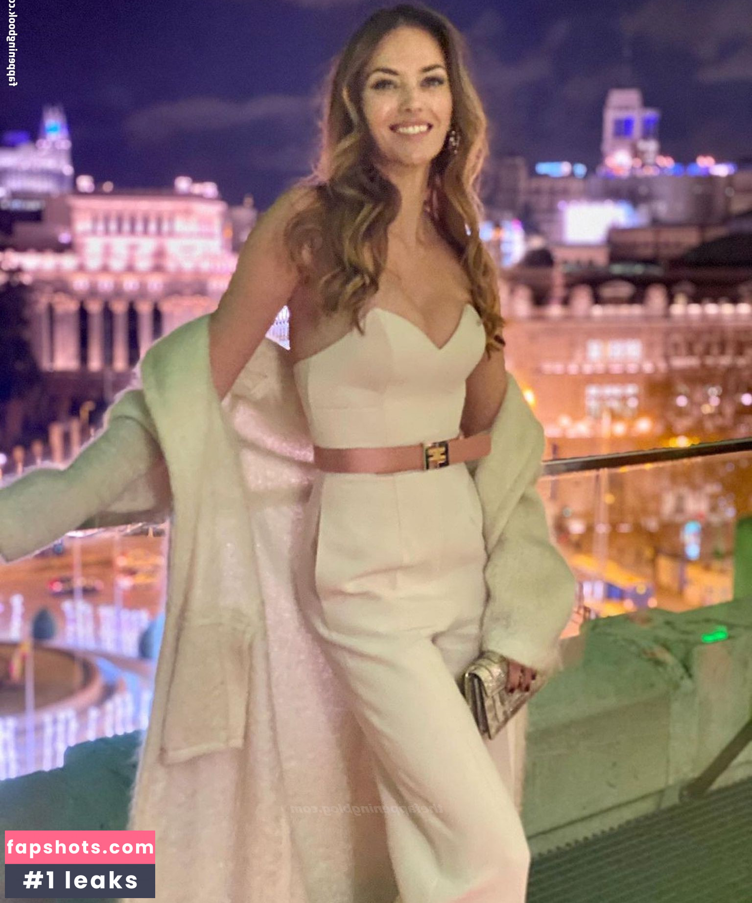 Helen Lindes gallery photo #48