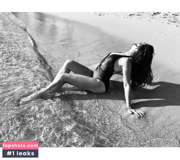 Helena Christensen gallery photo #128