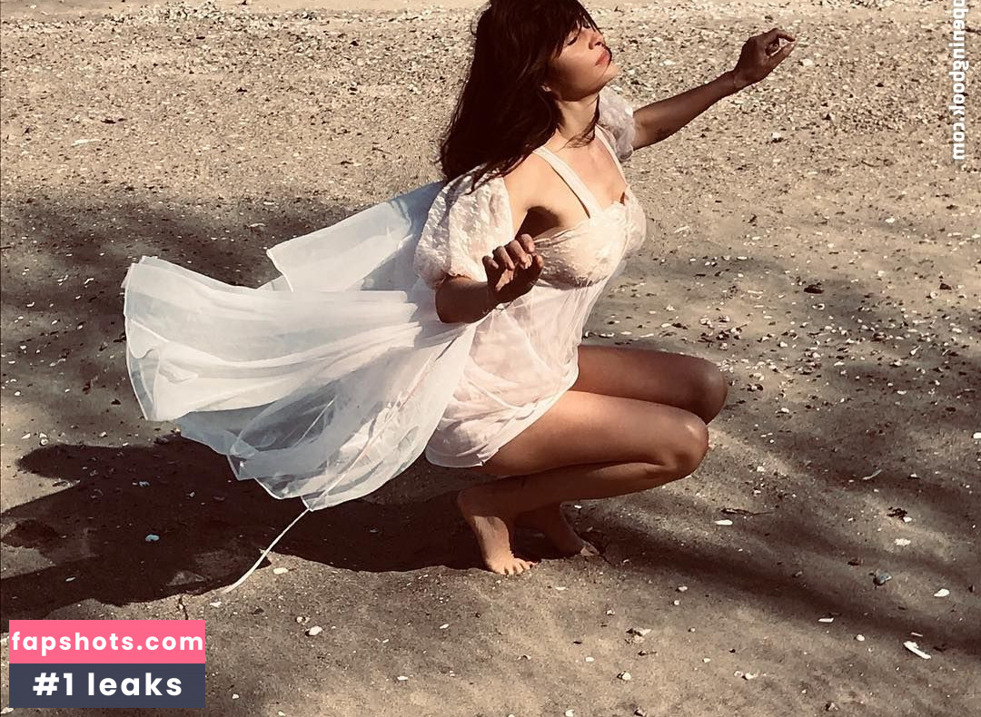 Helena Christensen gallery photo #134