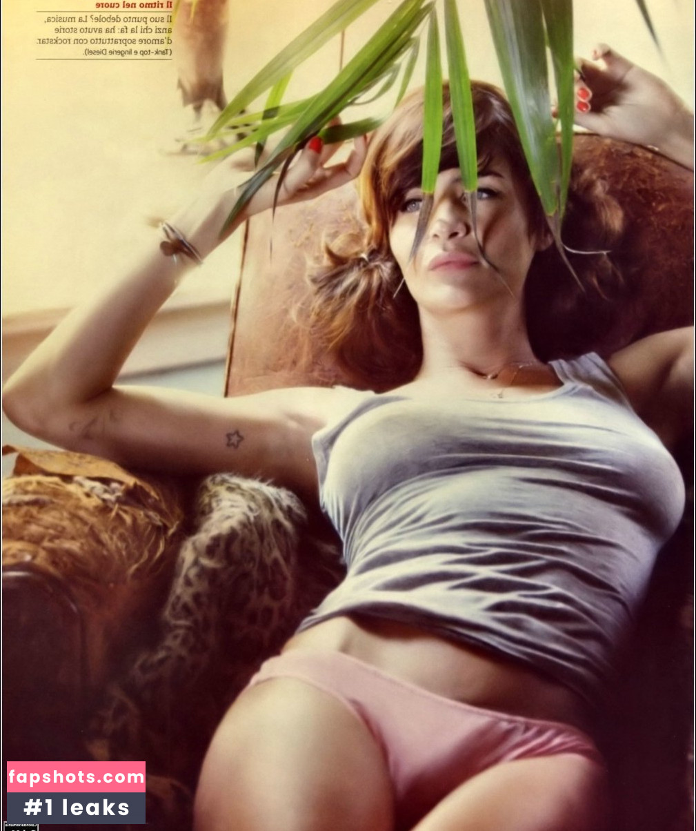 Helena Christensen gallery photo #158