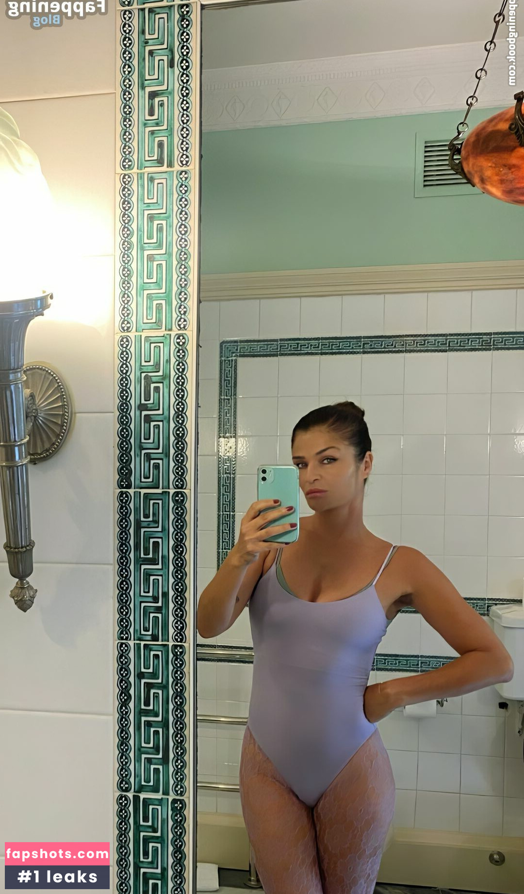 Helena Christensen gallery photo #53