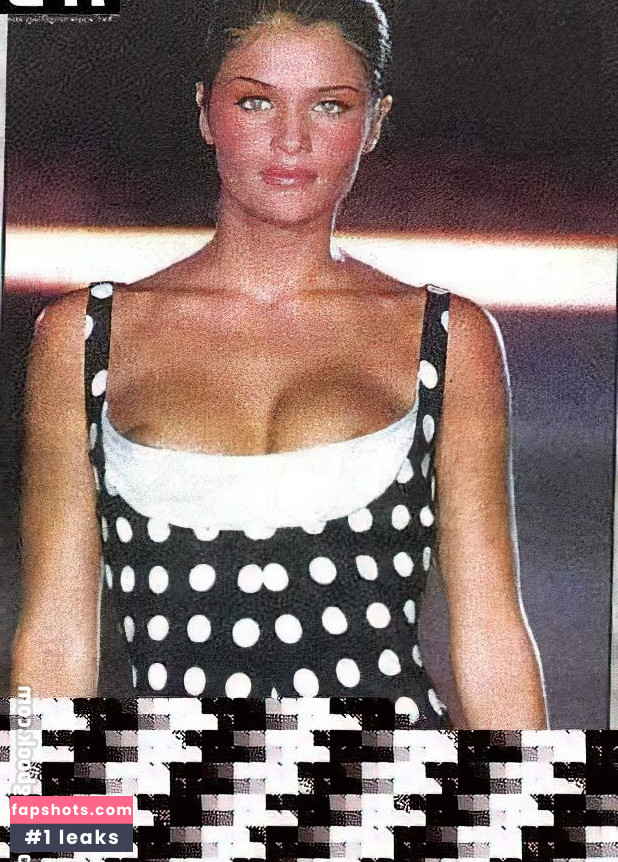 Helena Christensen gallery photo #77