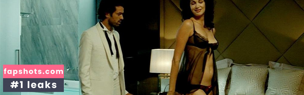 Héléna Noguerra gallery photo #29