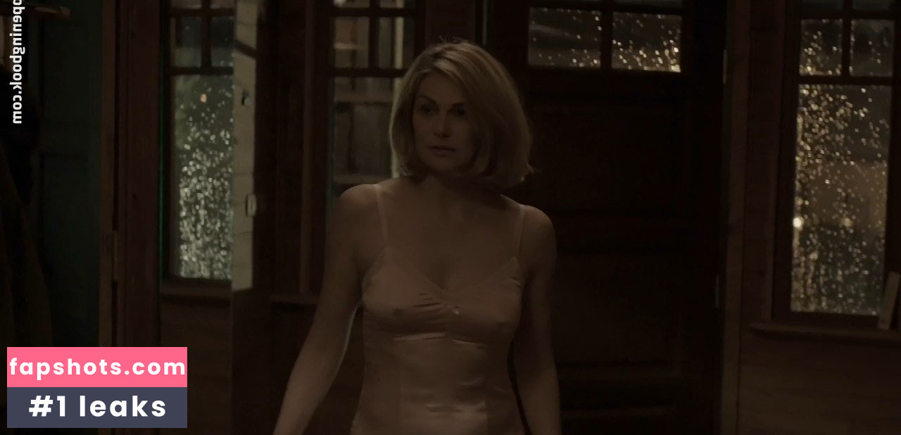 Héléna Noguerra gallery photo #4