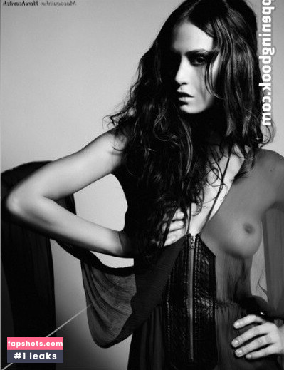 Helena Prestes gallery photo #6