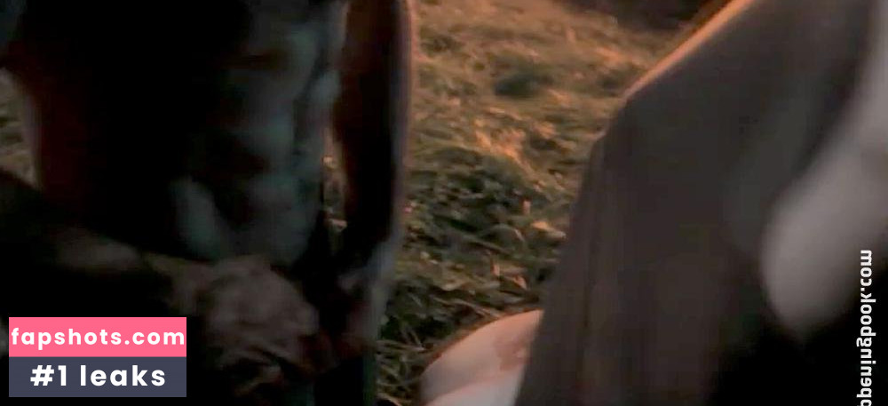 Hélène Darras nude babe gallery