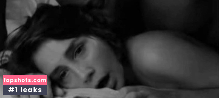 Hélène Viviès gallery photo #2