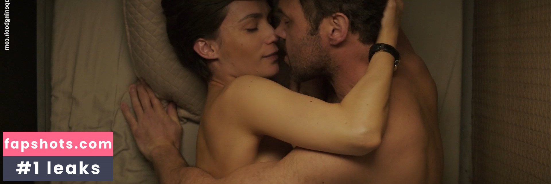 Hélène Viviès gallery photo #10