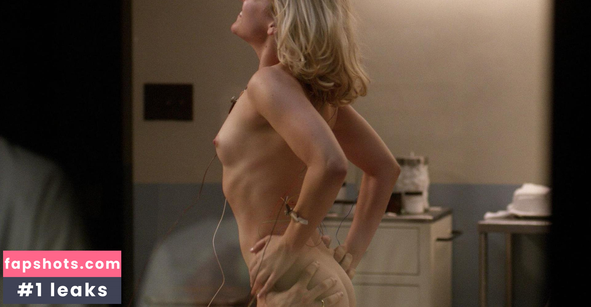 Heléne Yorke gallery photo #23