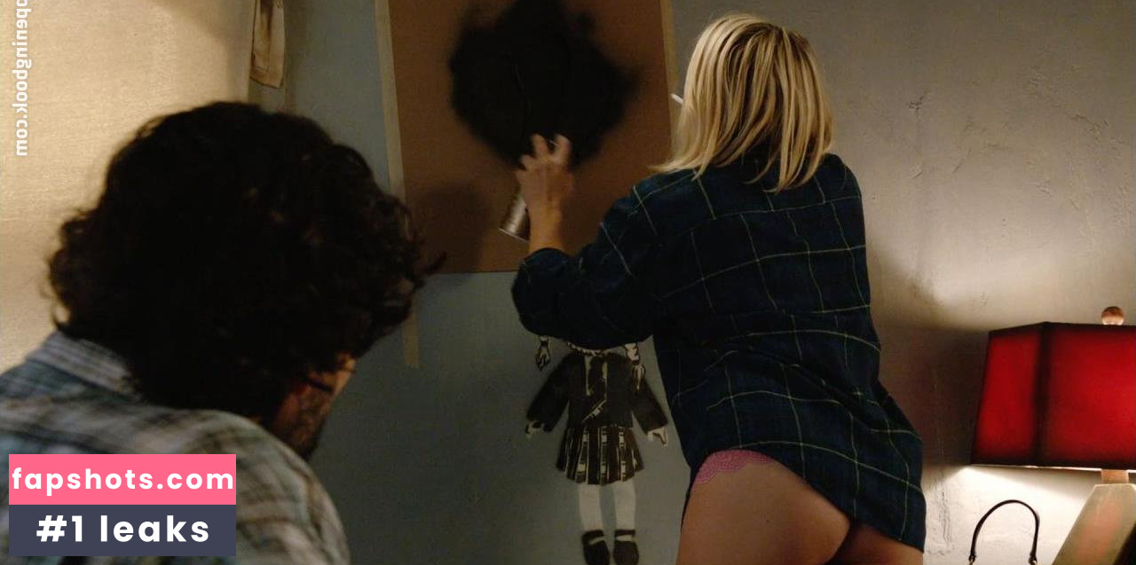 Heléne Yorke gallery photo #43