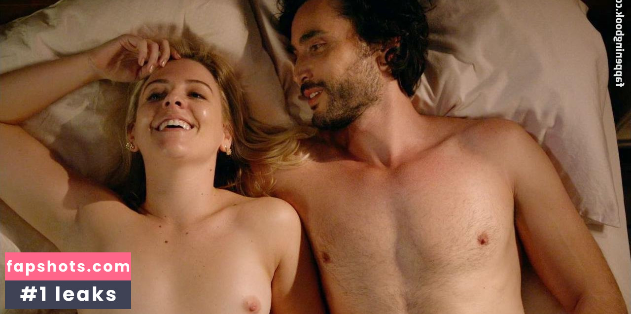 Heléne Yorke gallery photo #47