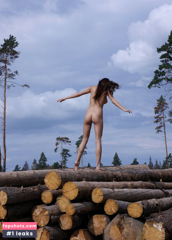 Helga Lovekaty gallery photo #1061