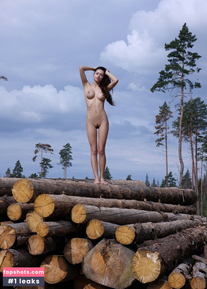 Helga Lovekaty gallery photo #1071