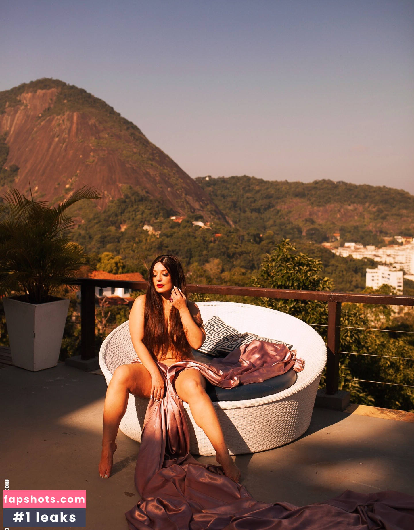 Helga Nemeczyk gallery photo #8