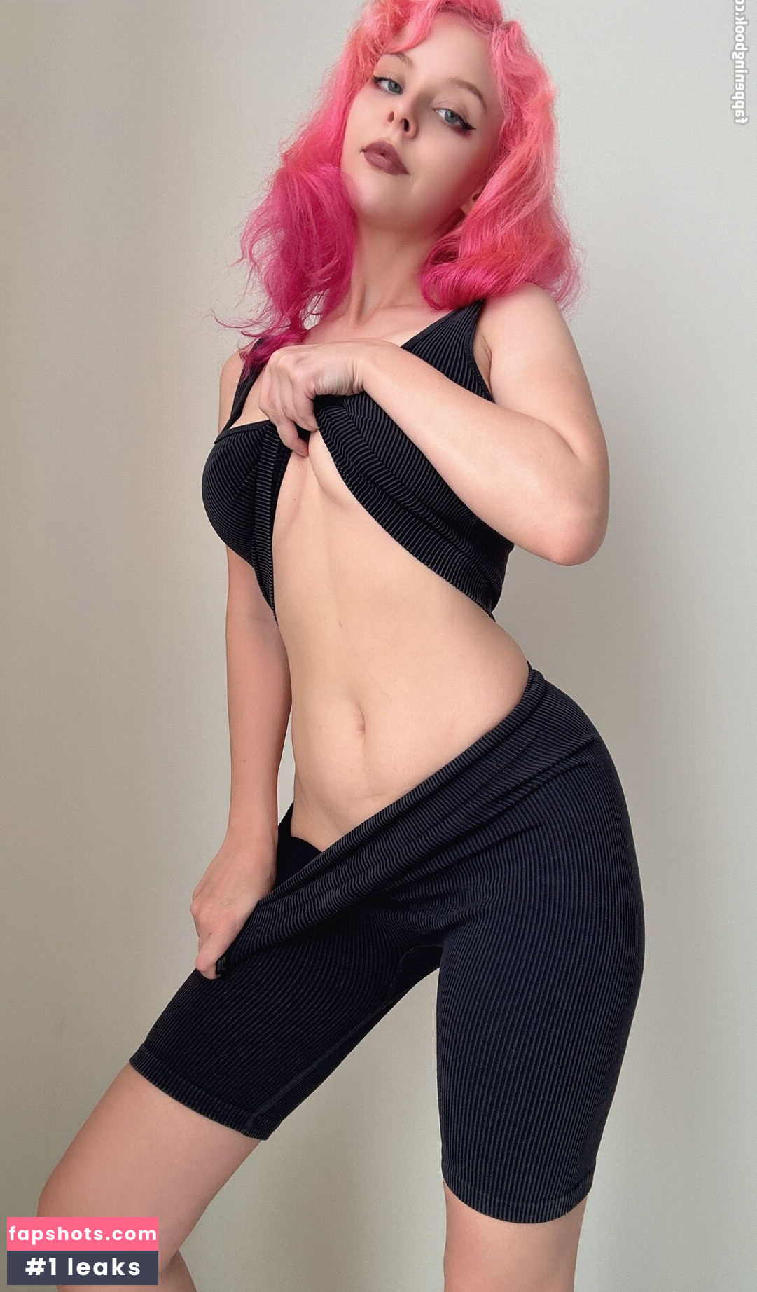 Helly Valentine gallery photo #10