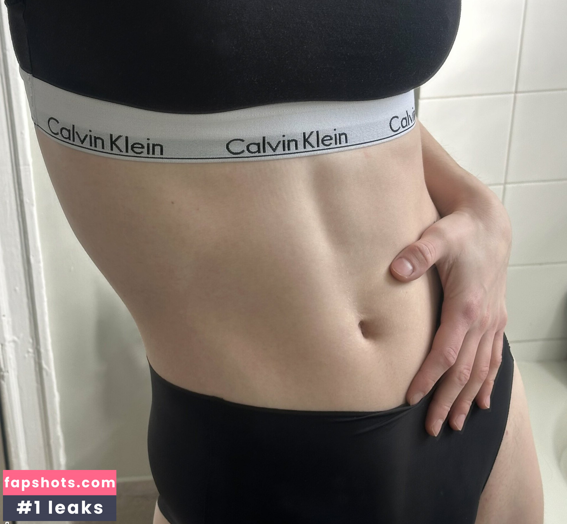 Helmet Girl gallery photo #2