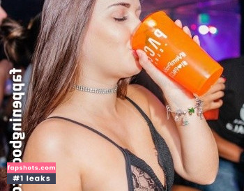 Heloísa Assis gallery photo #3