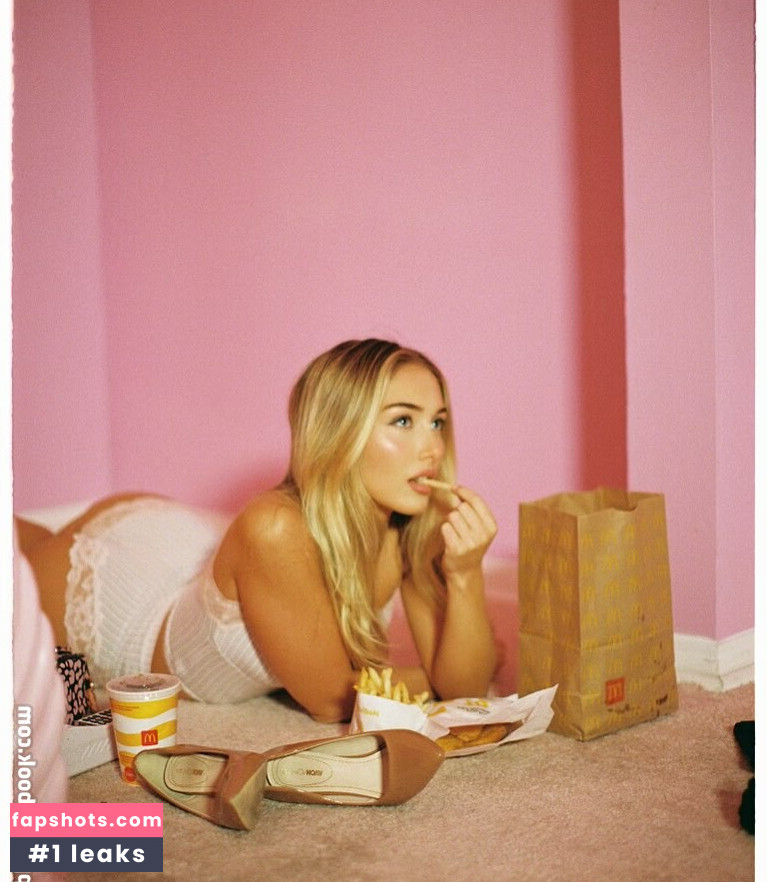 Heloise Hut gallery photo #136