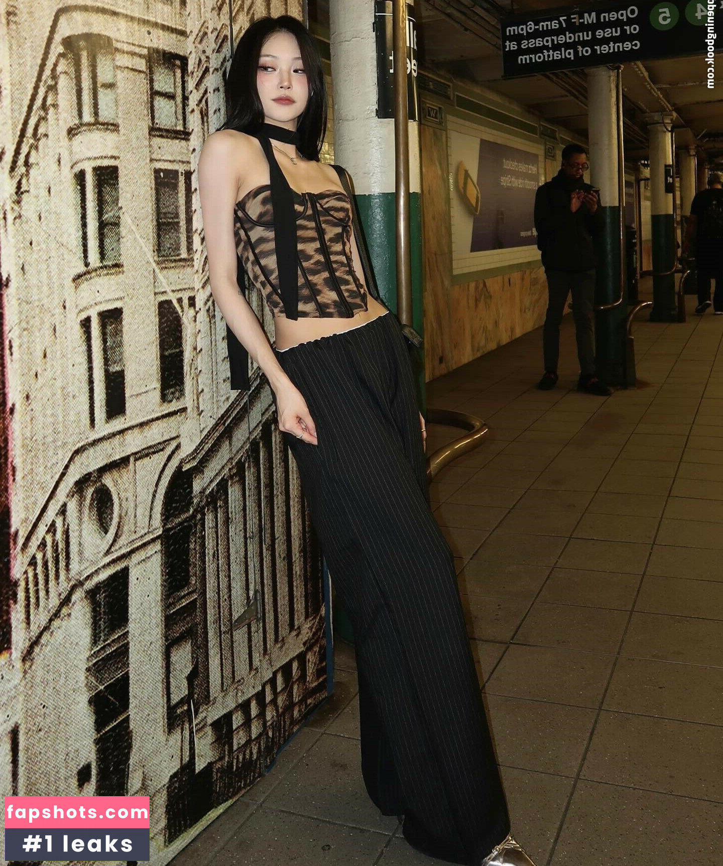 Hena Yang gallery photo #34