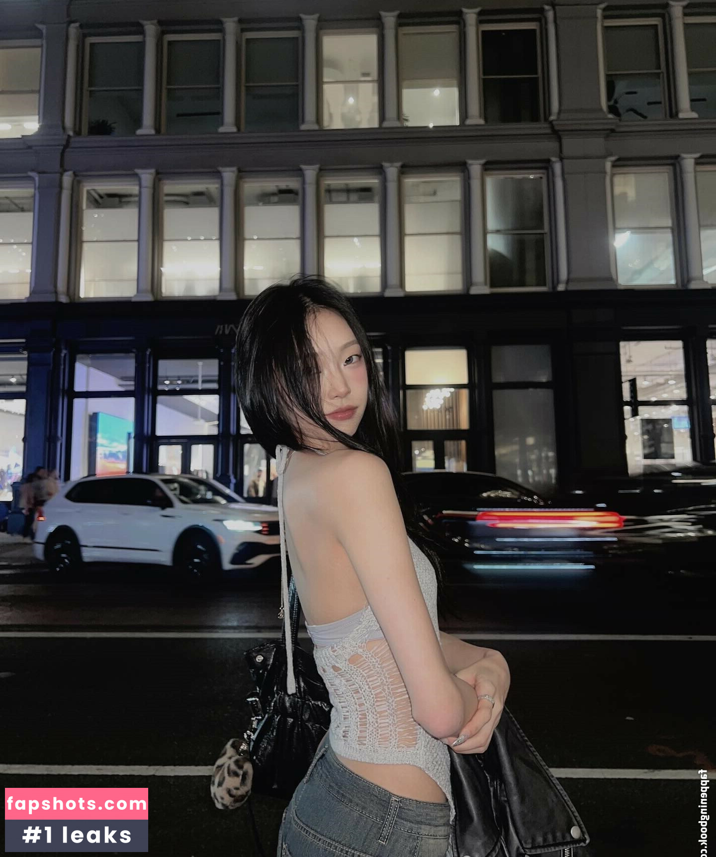 Hena Yang gallery photo #39