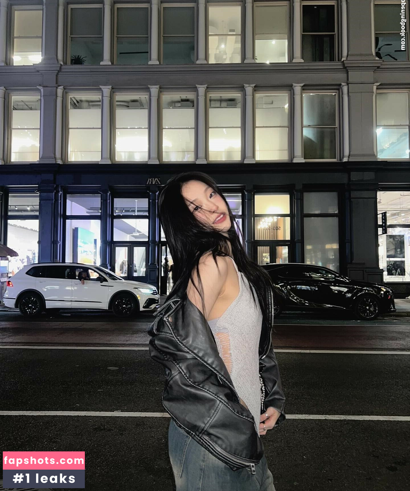 Hena Yang gallery photo #40