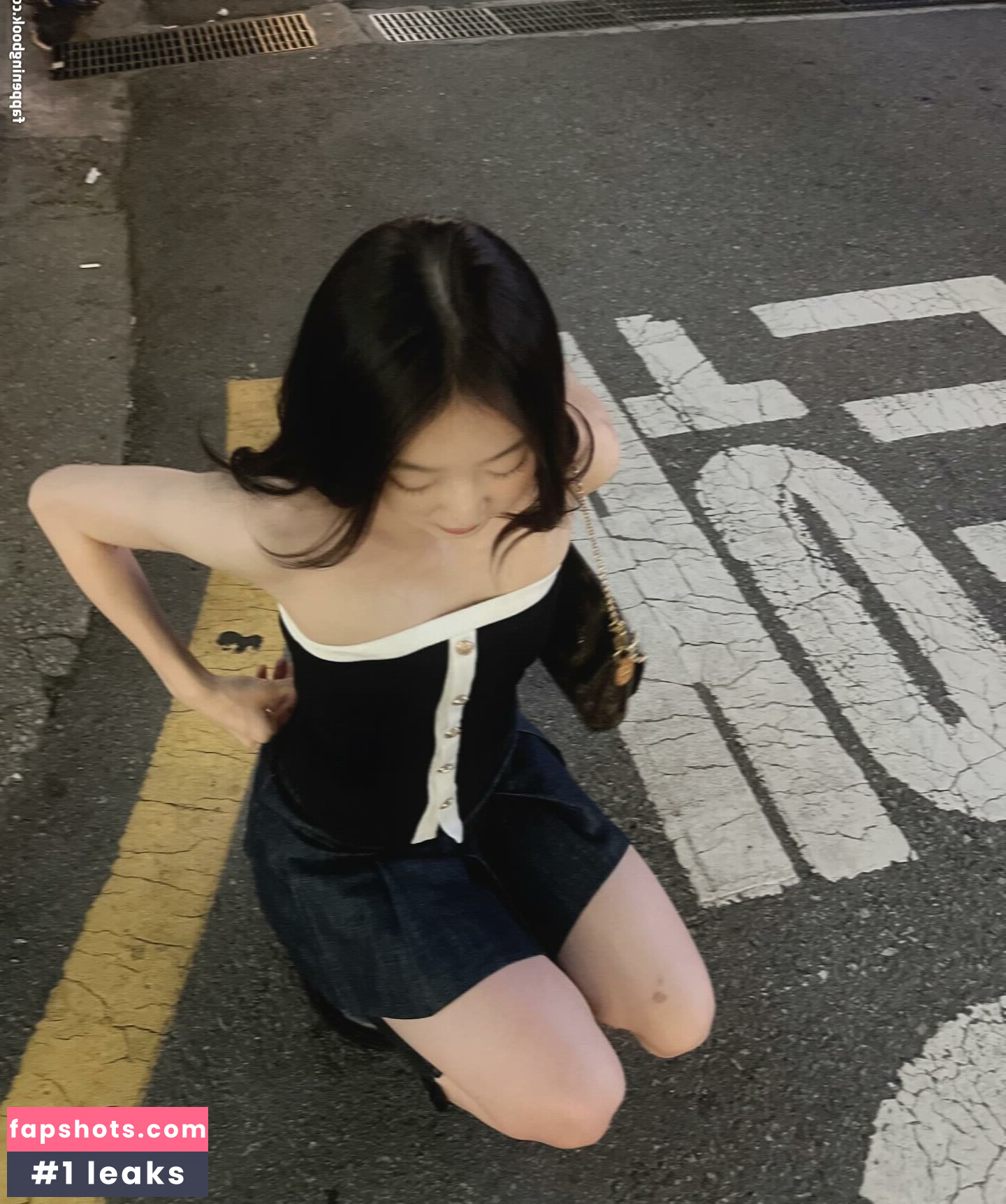 Hena Yang gallery photo #55