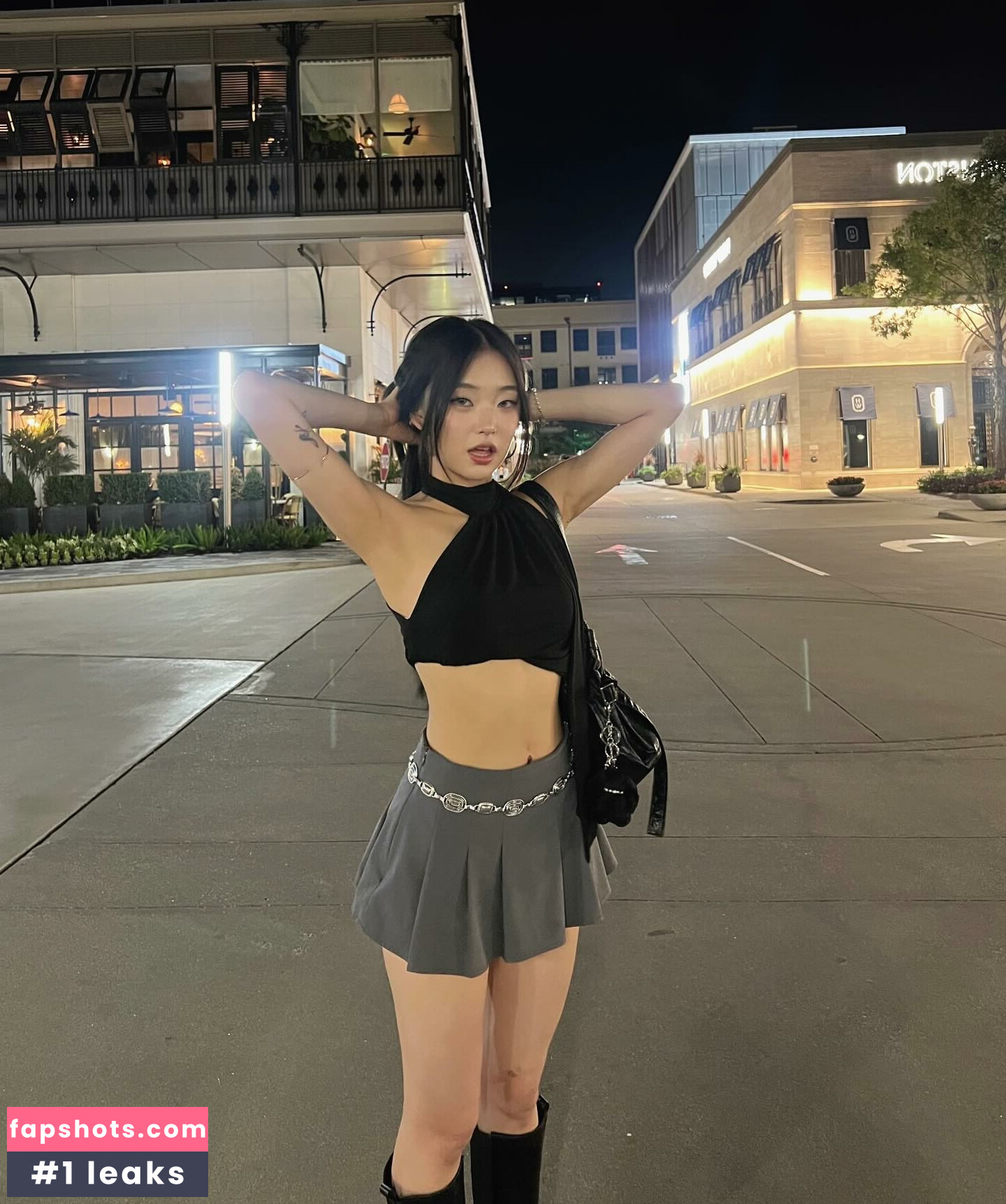 Hena Yang gallery photo #63