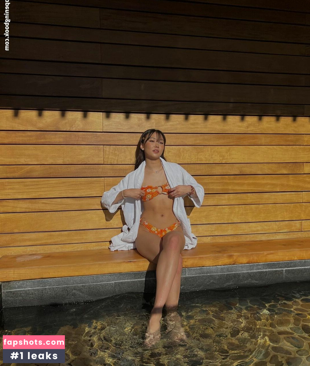 Hena Yang gallery photo #72