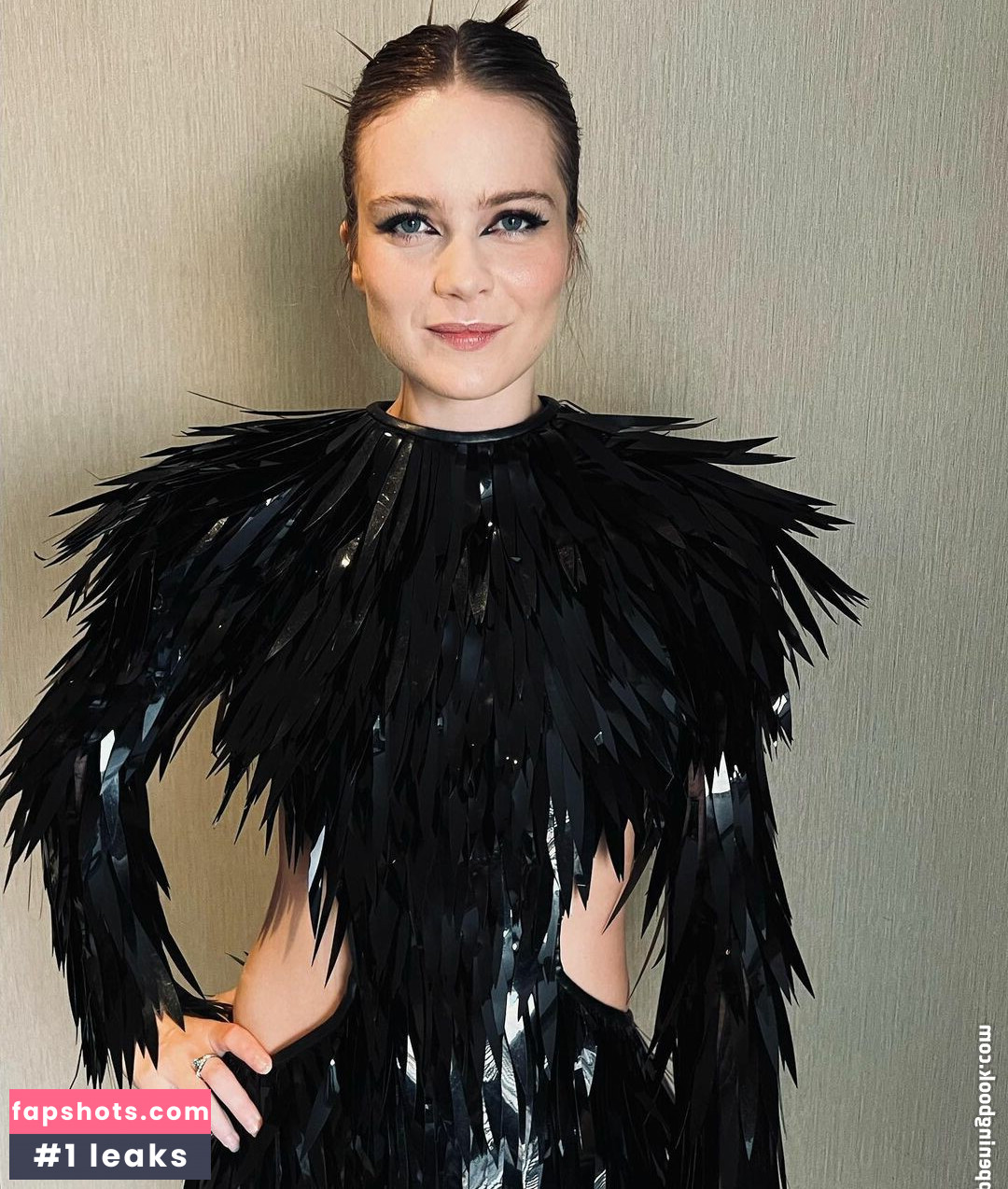 Hera Hilmar gallery photo #18