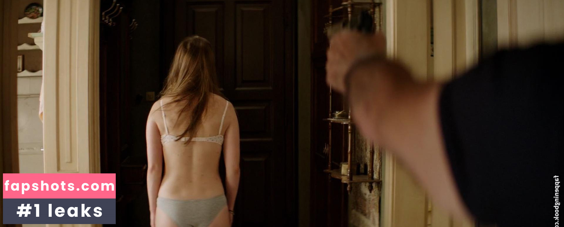 Hera Hilmar gallery photo #51