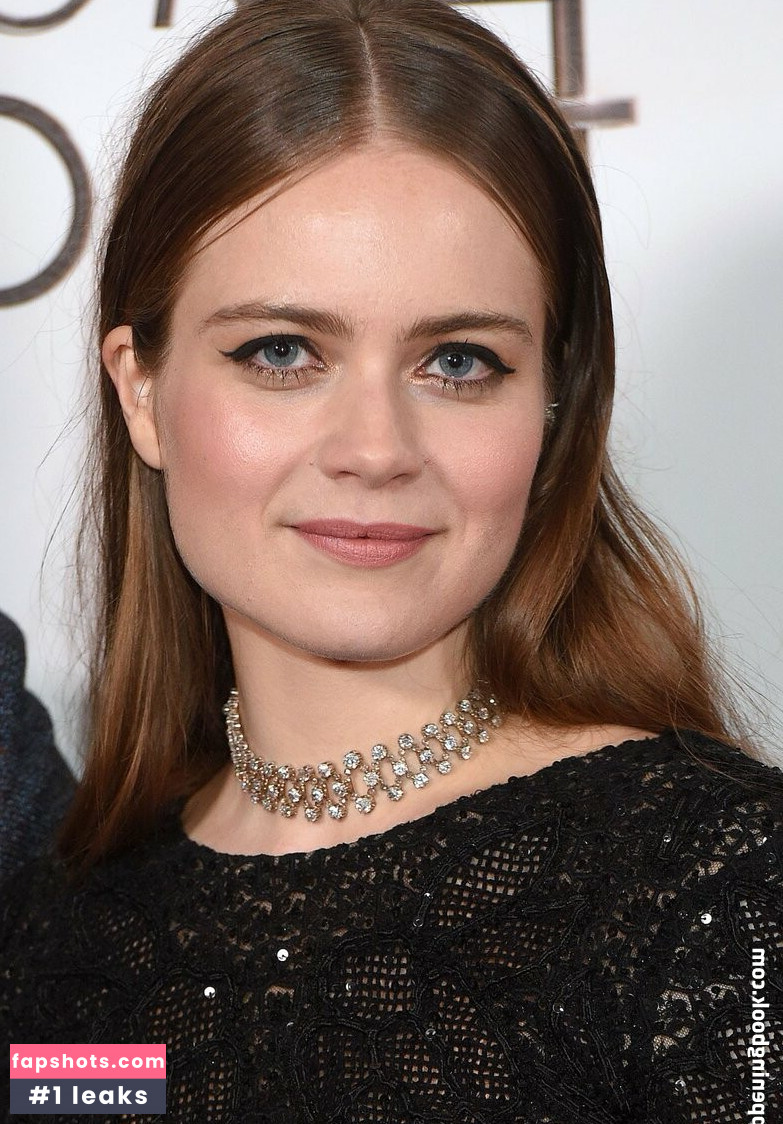 Hera Hilmar gallery photo #8