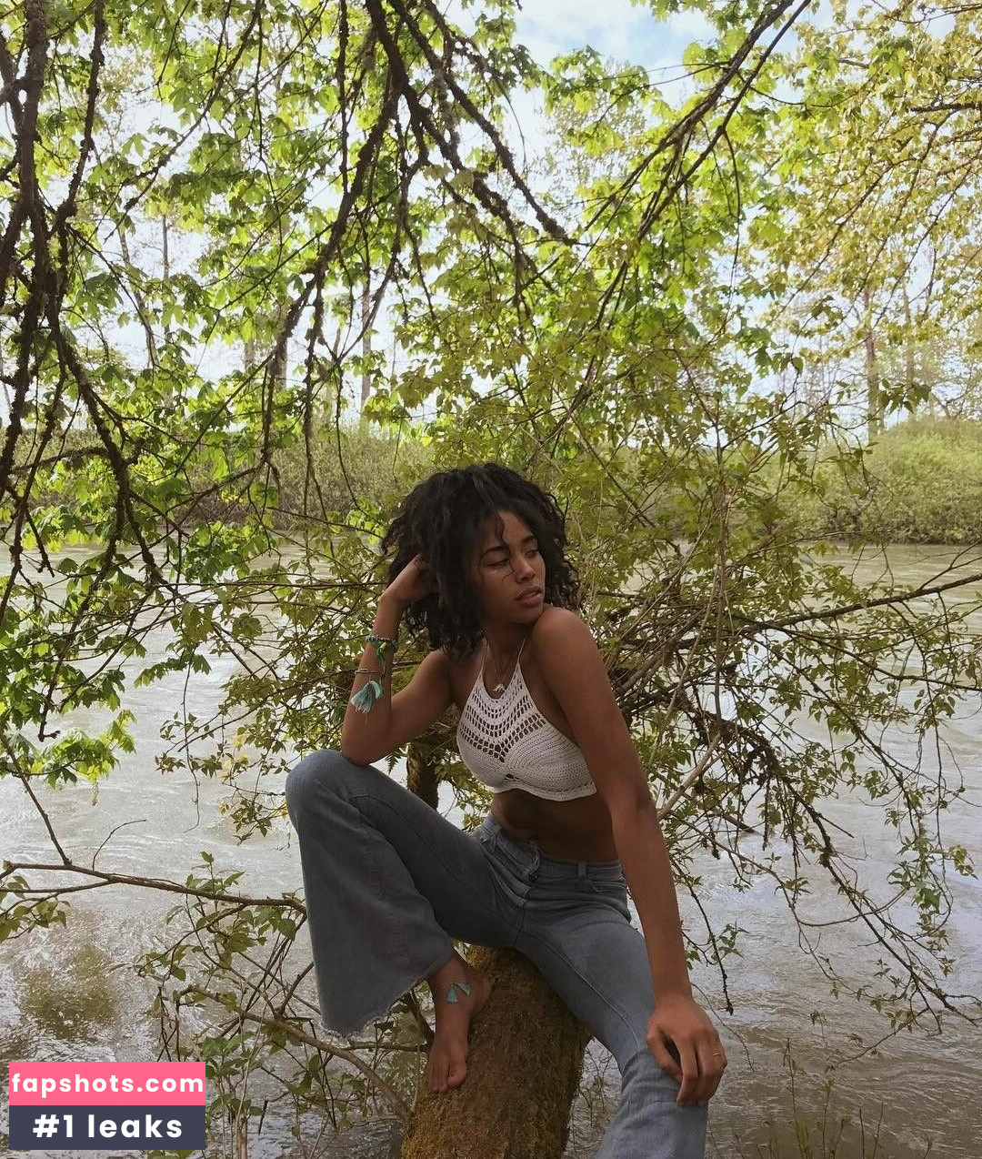 Herizen "Fawn" Guardiola gallery photo #4