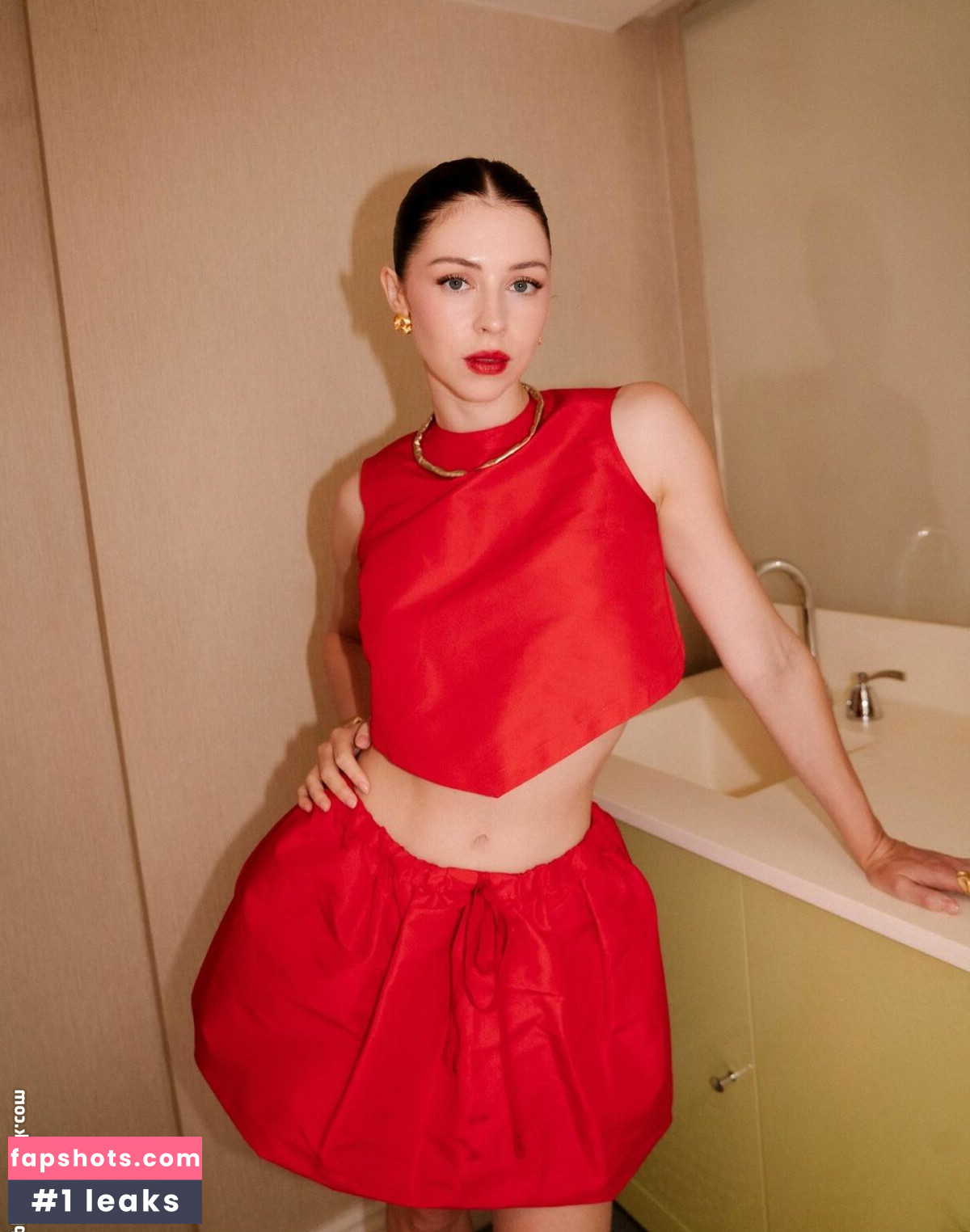 Hermione Corfield Nude Leaks OnlyFans Photos #14 - LeakJerk