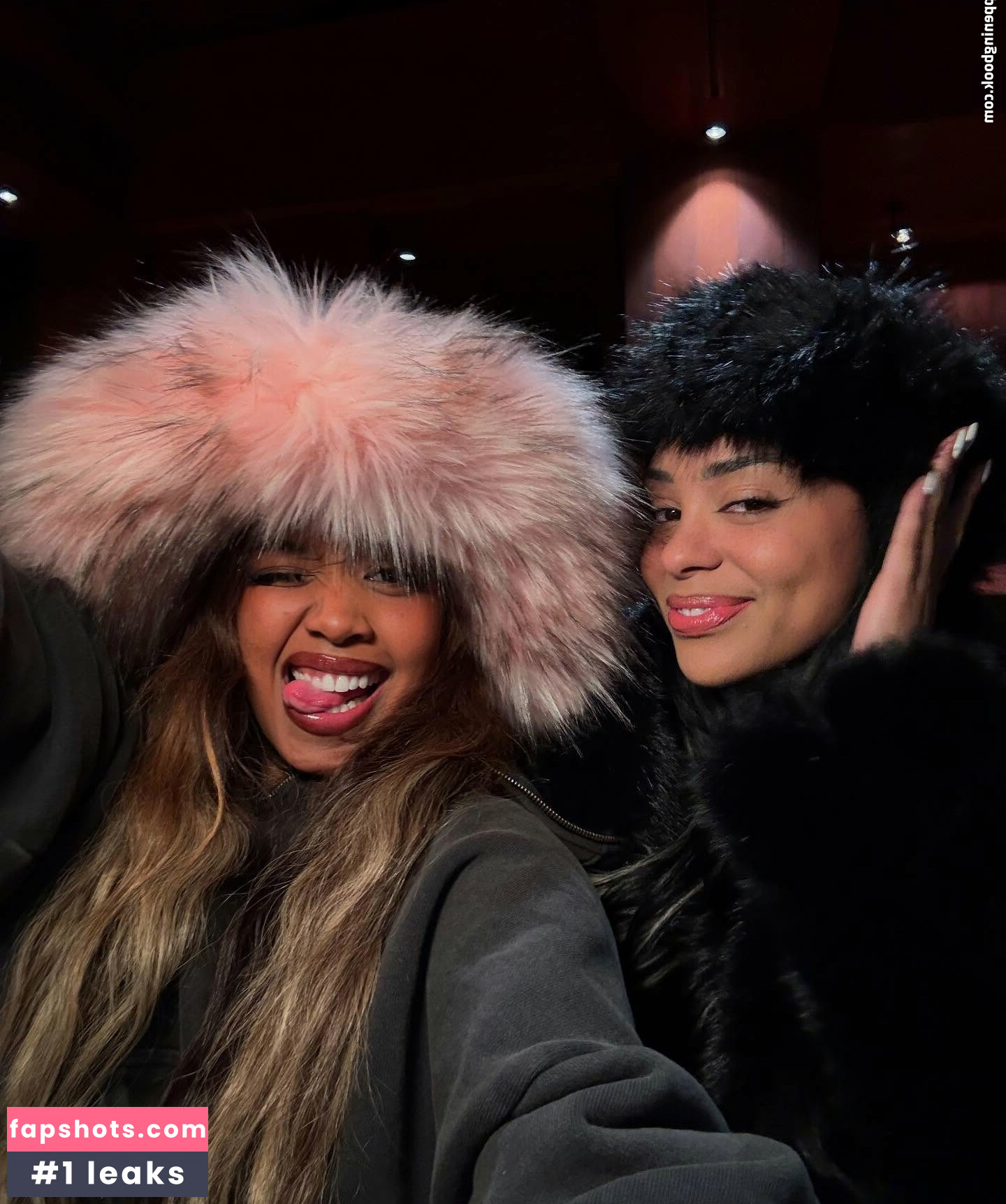 hermusicofficial nude babe gallery