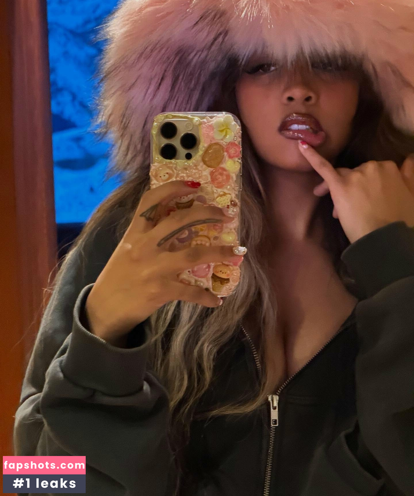 hermusicofficial gallery photo #16