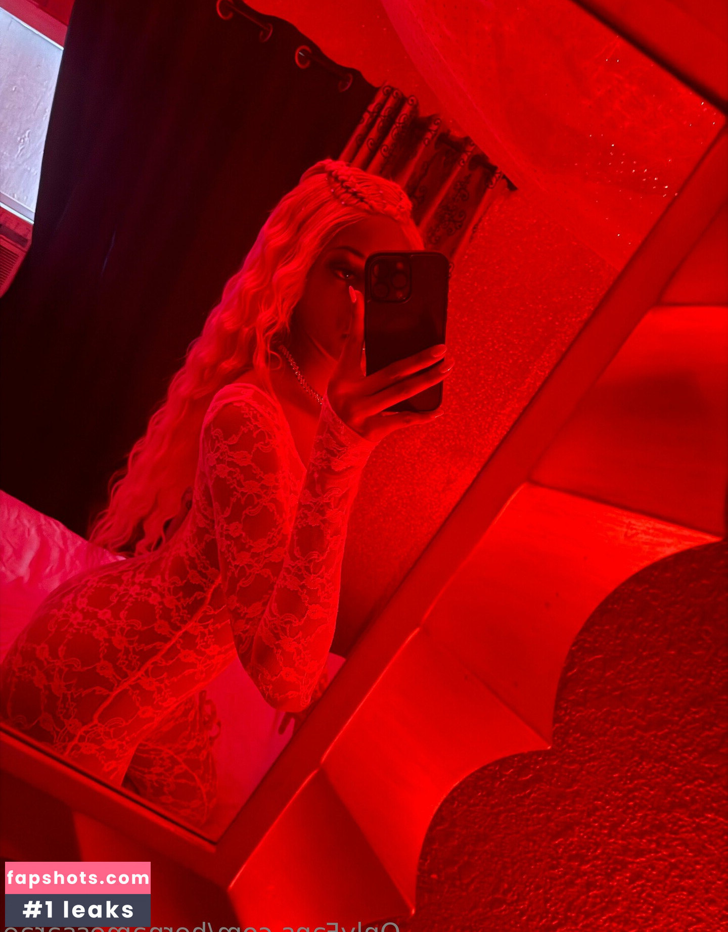 hernamessarae gallery photo #7