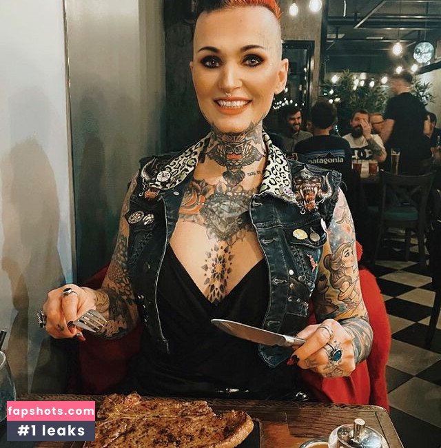 Hettiecakes nude babe gallery