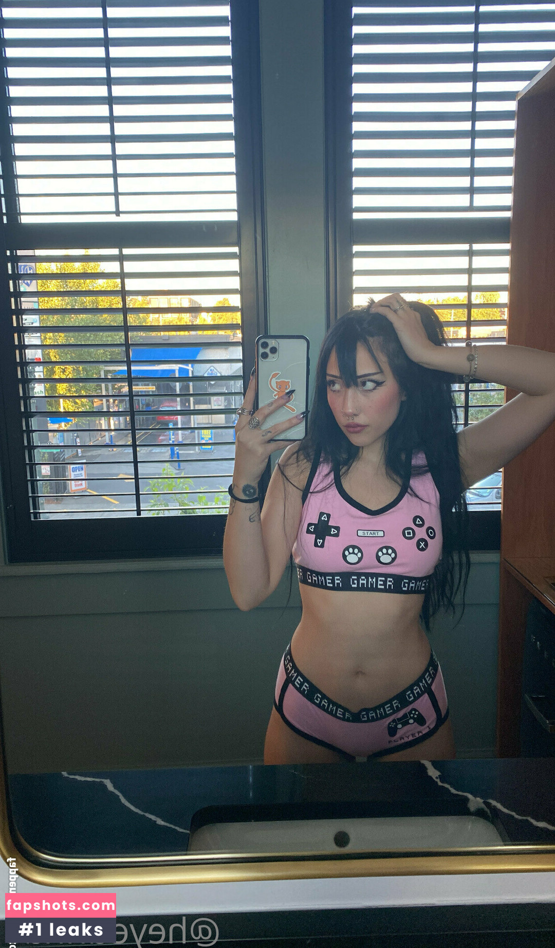 Heyeunhae gallery photo #3