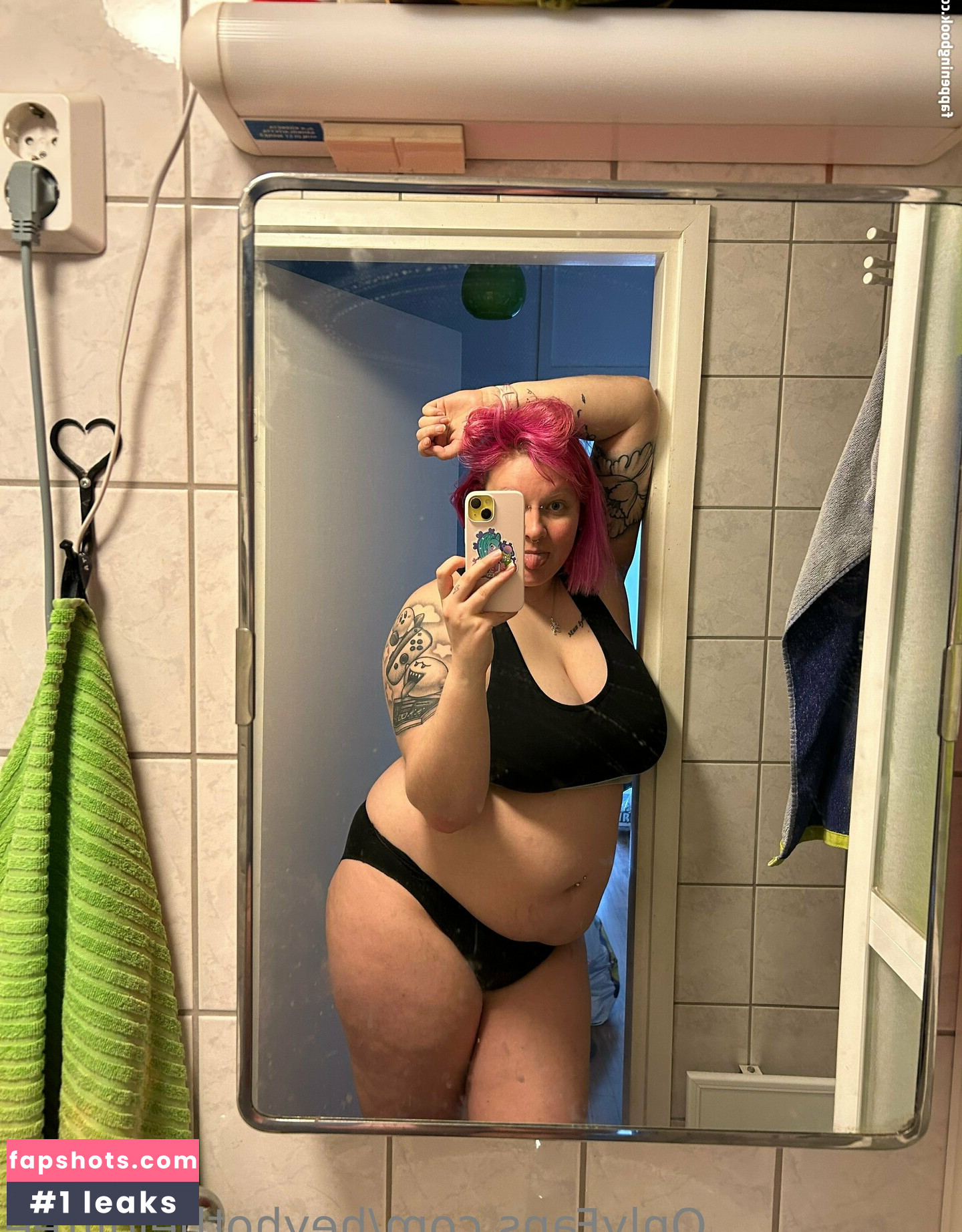 heyhotheidifree gallery photo #30