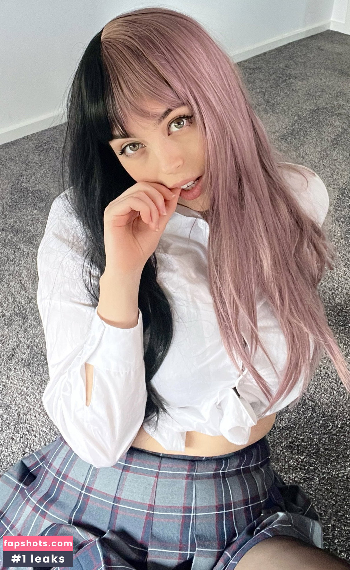 HeyImBee gallery photo #92