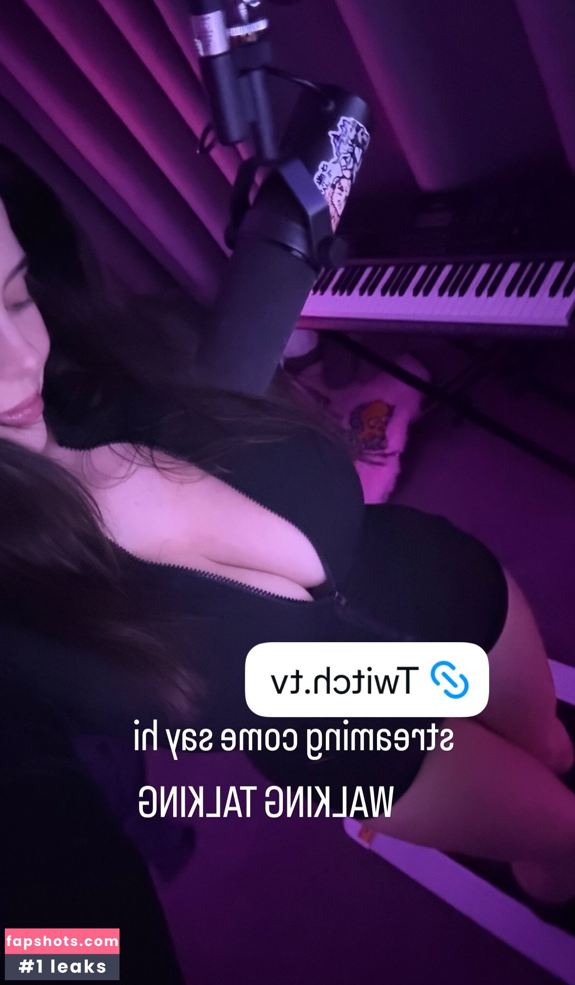 HeyImBee gallery photo #190