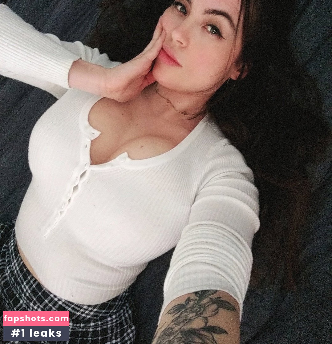 HeyImBee gallery photo #1010