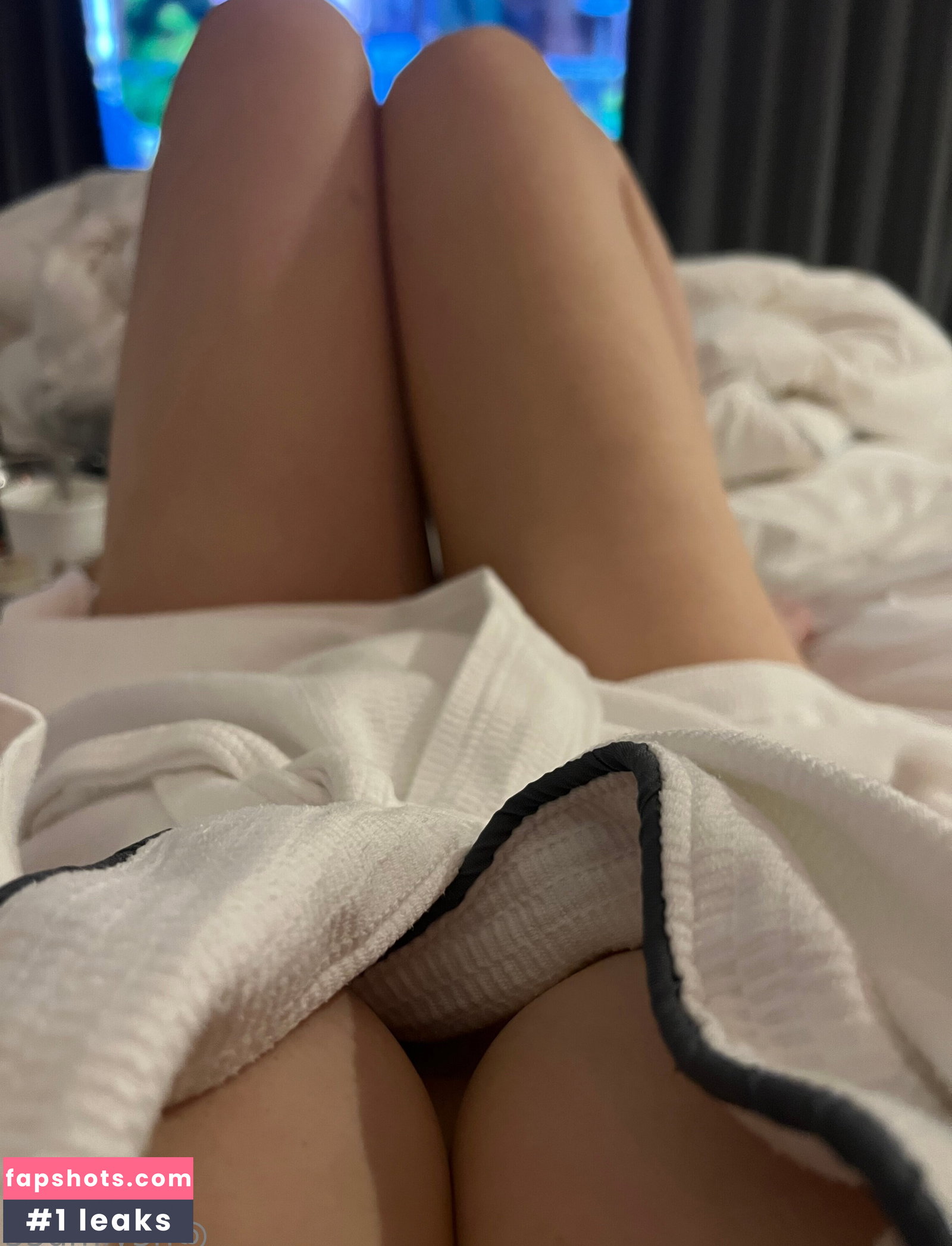 HeyImBee gallery photo #387
