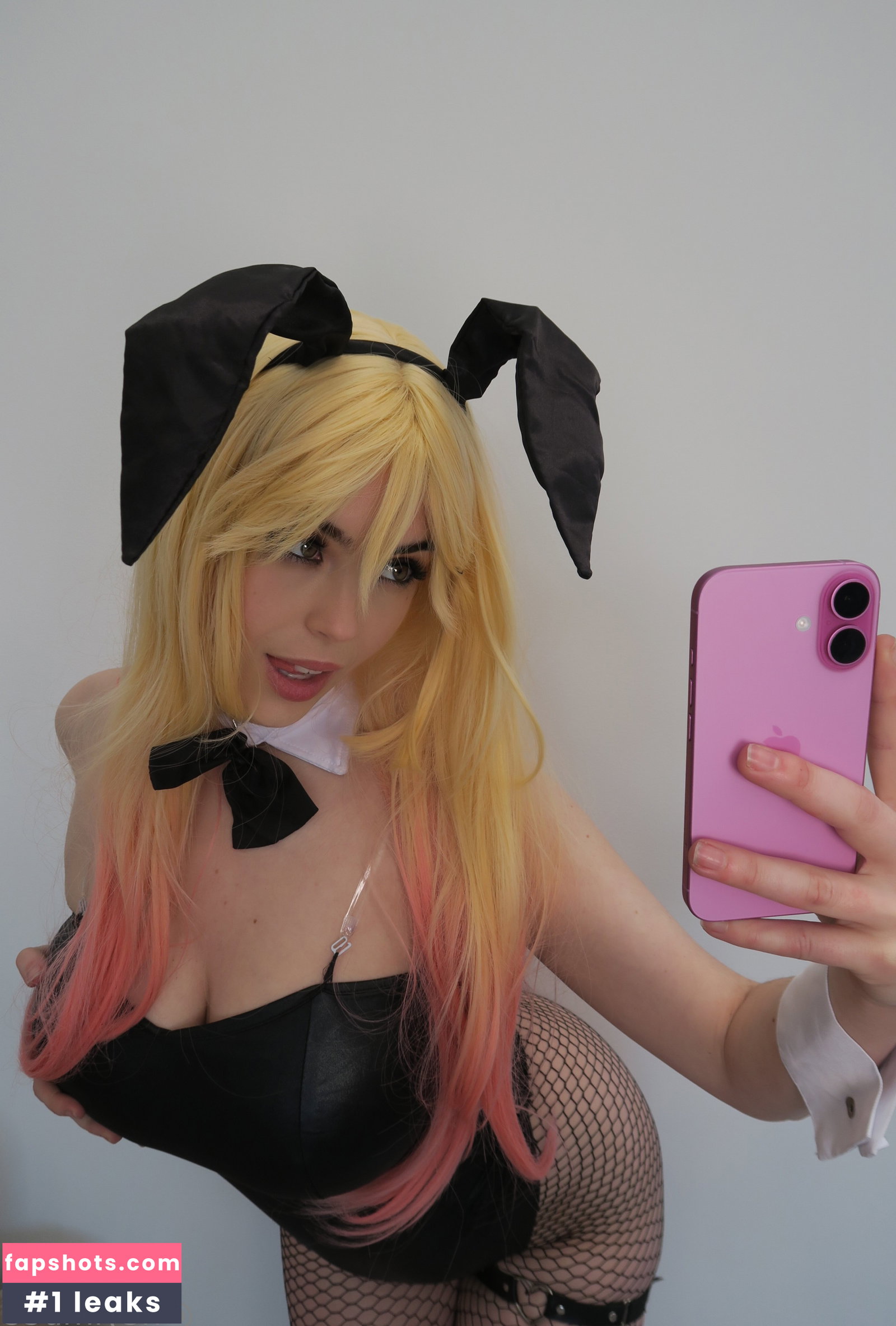 HeyImBee gallery photo #29