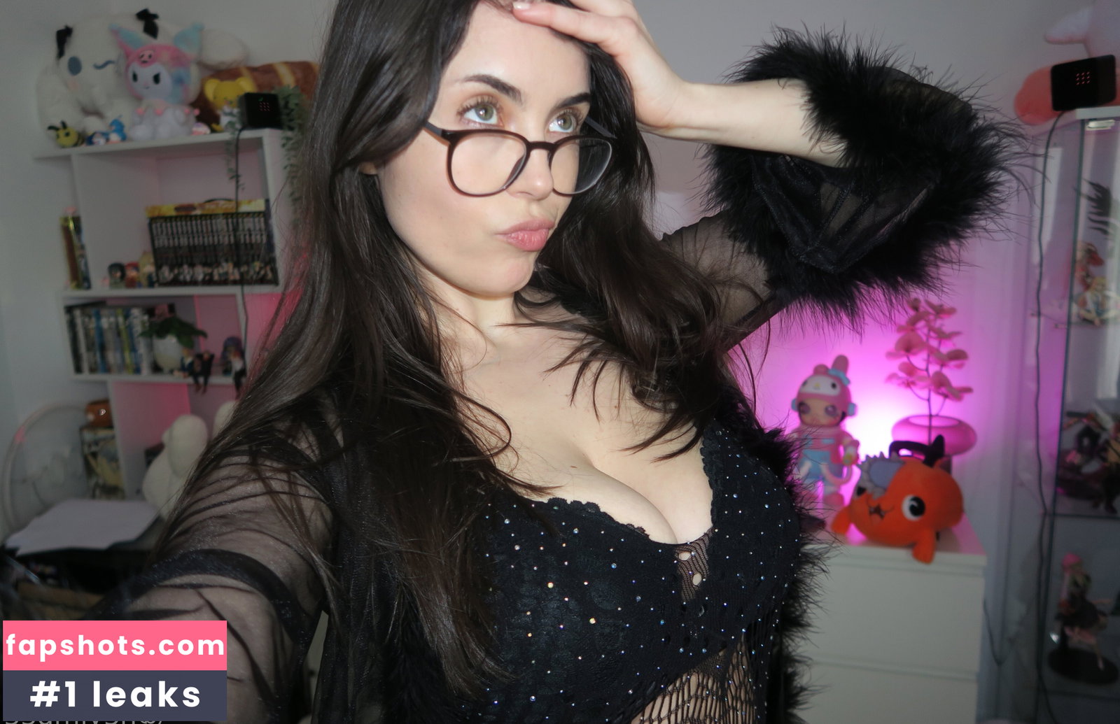 HeyImBee gallery photo #99