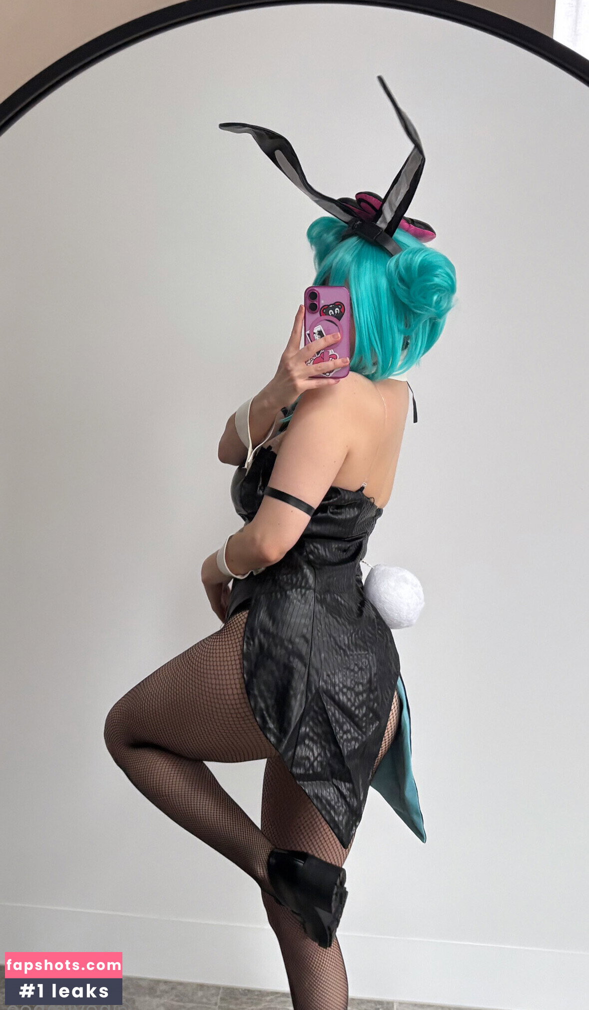 HeyImBee gallery photo #1068