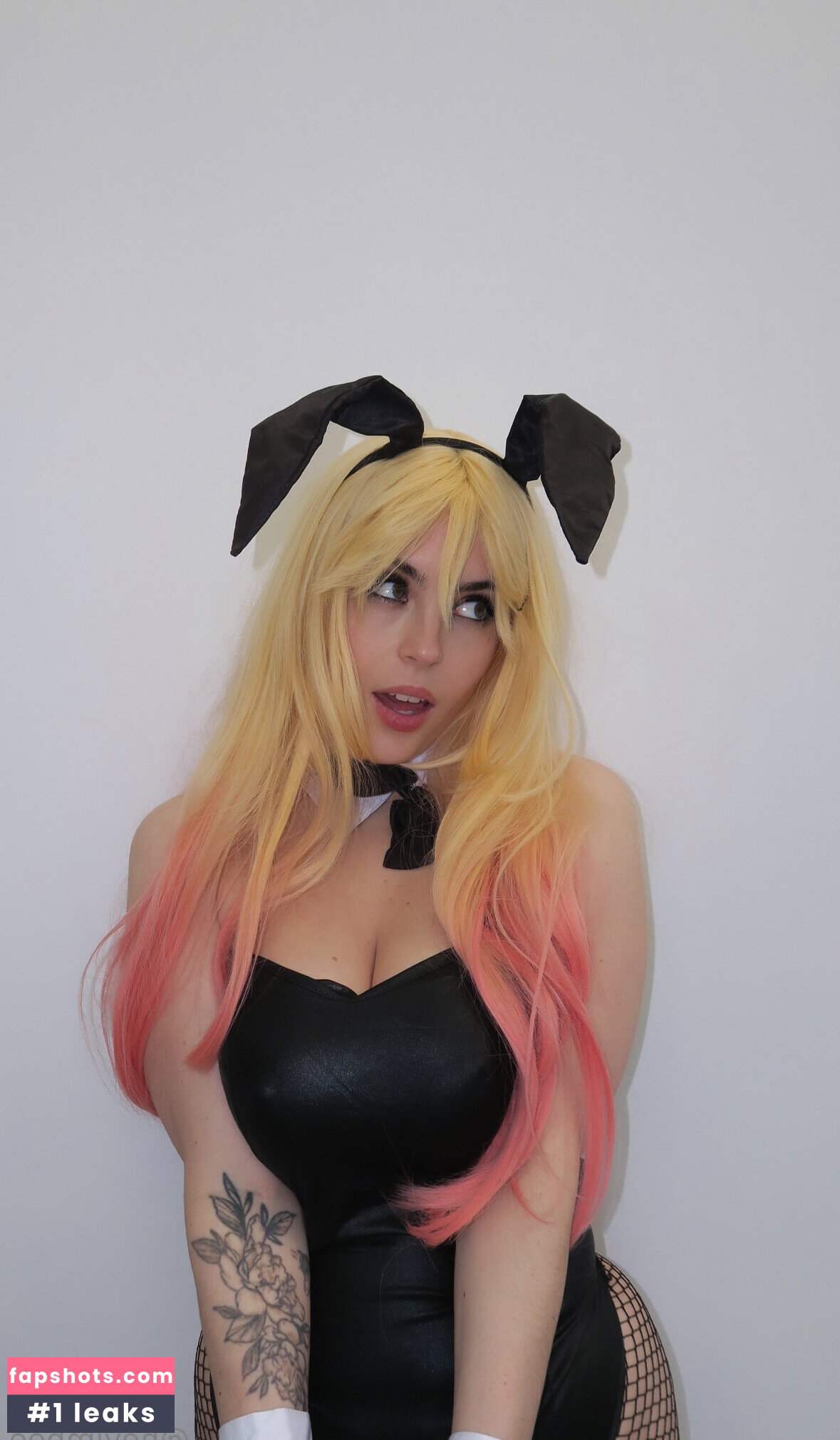HeyImBee gallery photo #455