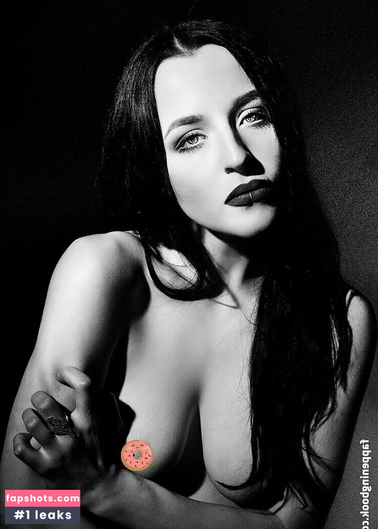 heyitsquinn Nude Leaks OnlyFans Photos #16 - LeakJerk