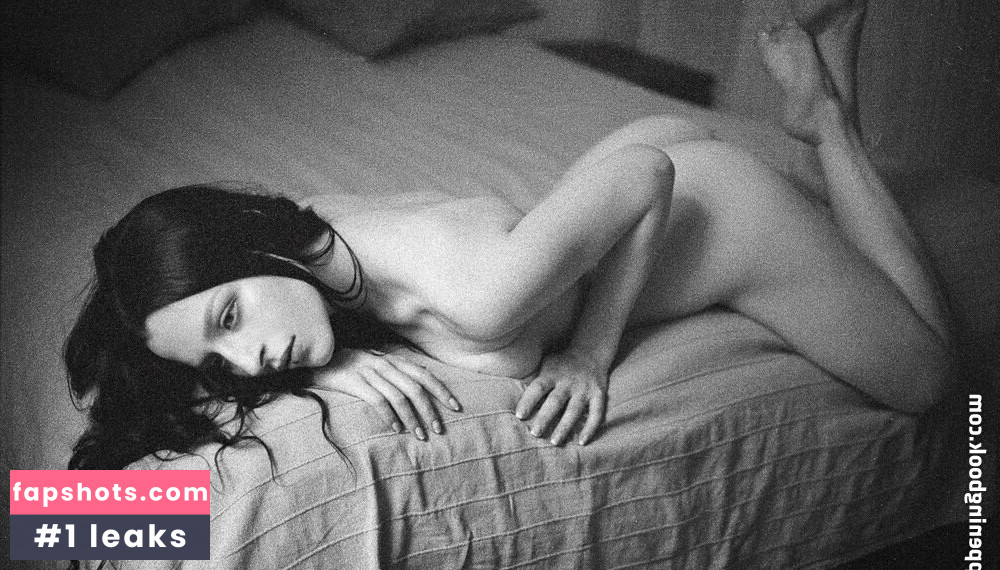 heyitsquinn Nude Leaks OnlyFans Photos #17 - LeakJerk