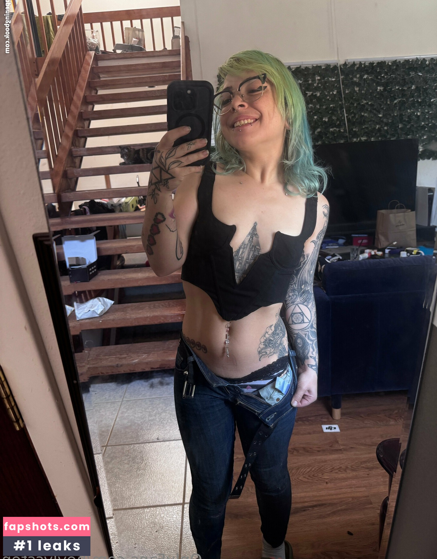 heylyssten gallery photo #22